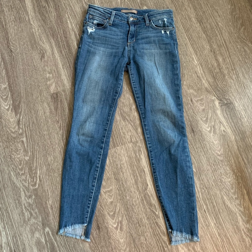 Joe’s raw hem skinny ankle jeans - size 26